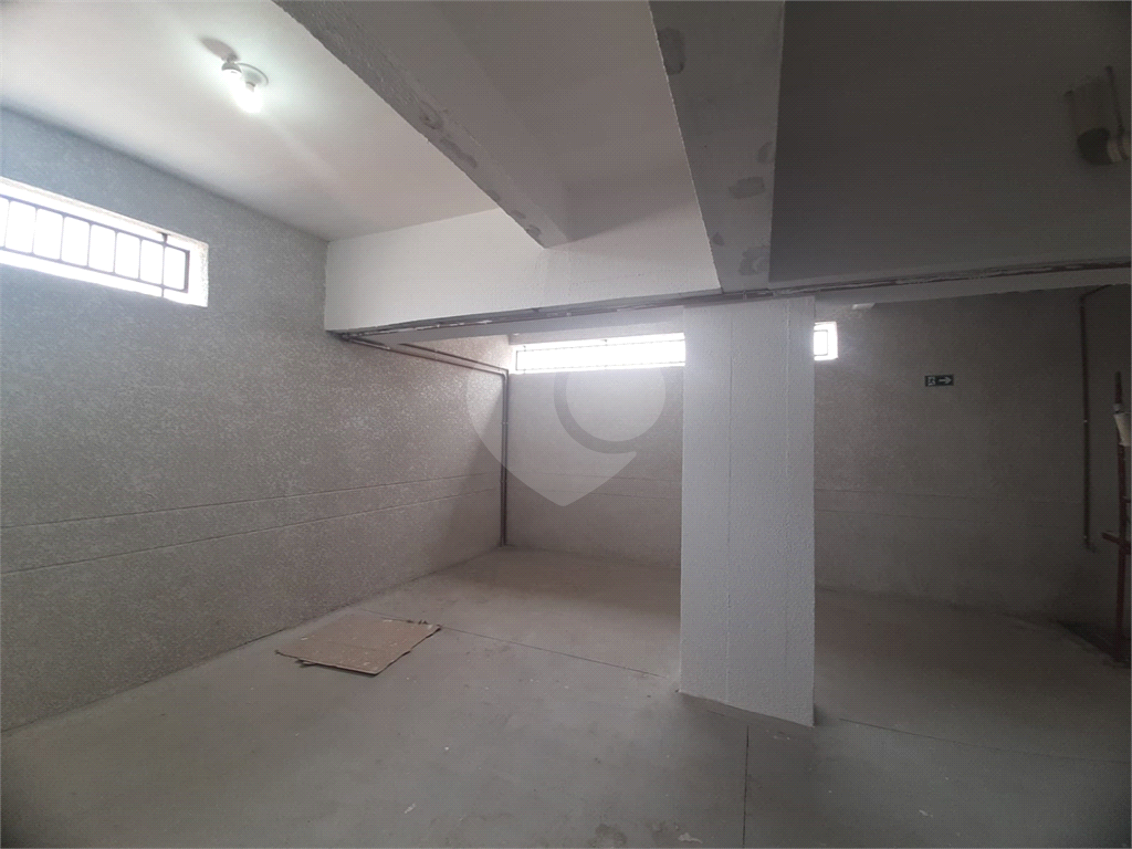 Apartamento com 46,10m2, 2 quartos, sala, cozinha, banheiro, área de serviço com quintal e 1 vaga