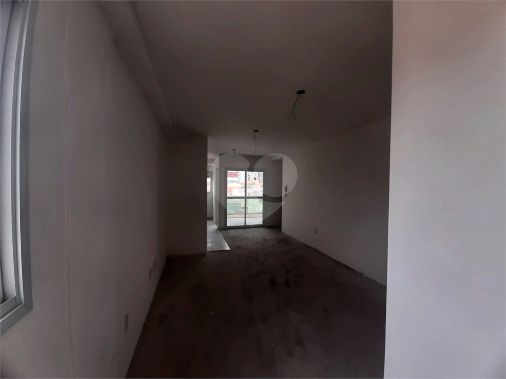 Apartamento com 63,70m2, 2 quartos, sala, varanda, cozinha, banheiro, área de serviço e 1 vaga