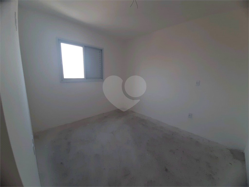 Apartamento com 63,70m2, 2 quartos, sala, varanda, cozinha, banheiro, área de serviço e 1 vaga