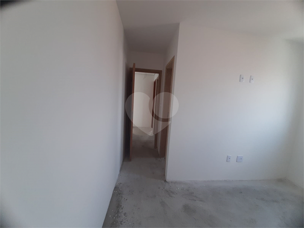 Apartamento com 63,70m2, 2 quartos, sala, varanda, cozinha, banheiro, área de serviço e 1 vaga