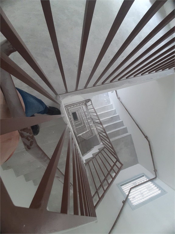 Apartamento com 54,25m2,  2 quartos, 1 suíte, 2 banheiros, sala com varanda gourmet, 1 vaga