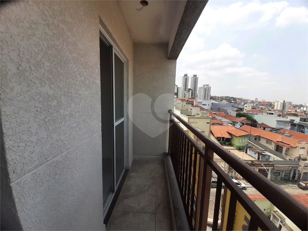 Apartamento com 63,70m2, 2 quartos, sala, varanda, cozinha, banheiro, área de serviço e 1 vaga