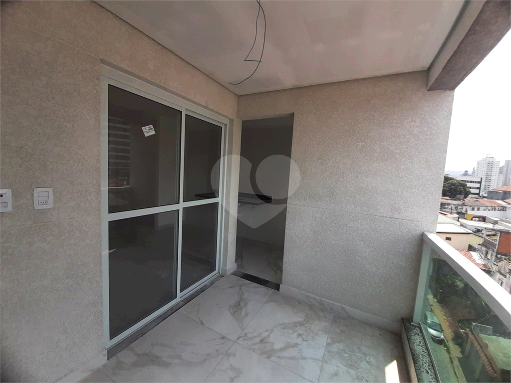 Apartamento com 63,70m2, 2 quartos, sala, varanda, cozinha, banheiro, área de serviço e 1 vaga