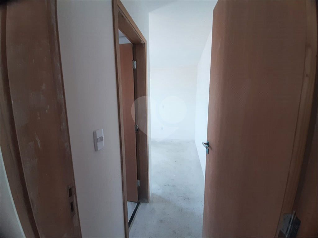 Apartamento com 54,25m2, 2 quartos, sala, varanda, cozinha, banheiro, área de serviço e 1 vaga