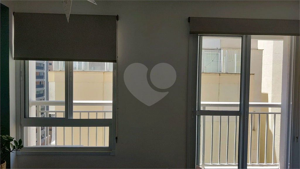 APARTAMENTO em PINHEIROS