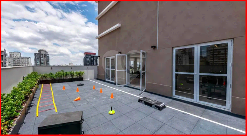 APARTAMENTO em PINHEIROS