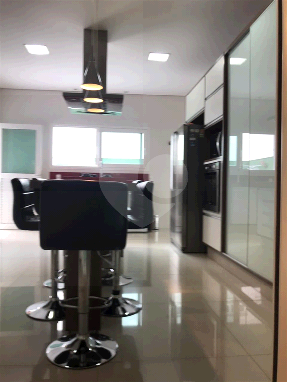 Casa de Condomínio à venda com 3 quartos, 400m² - Foto 17