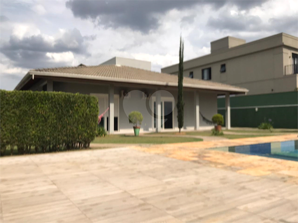 Casa de Condomínio à venda com 3 quartos, 400m² - Foto 28