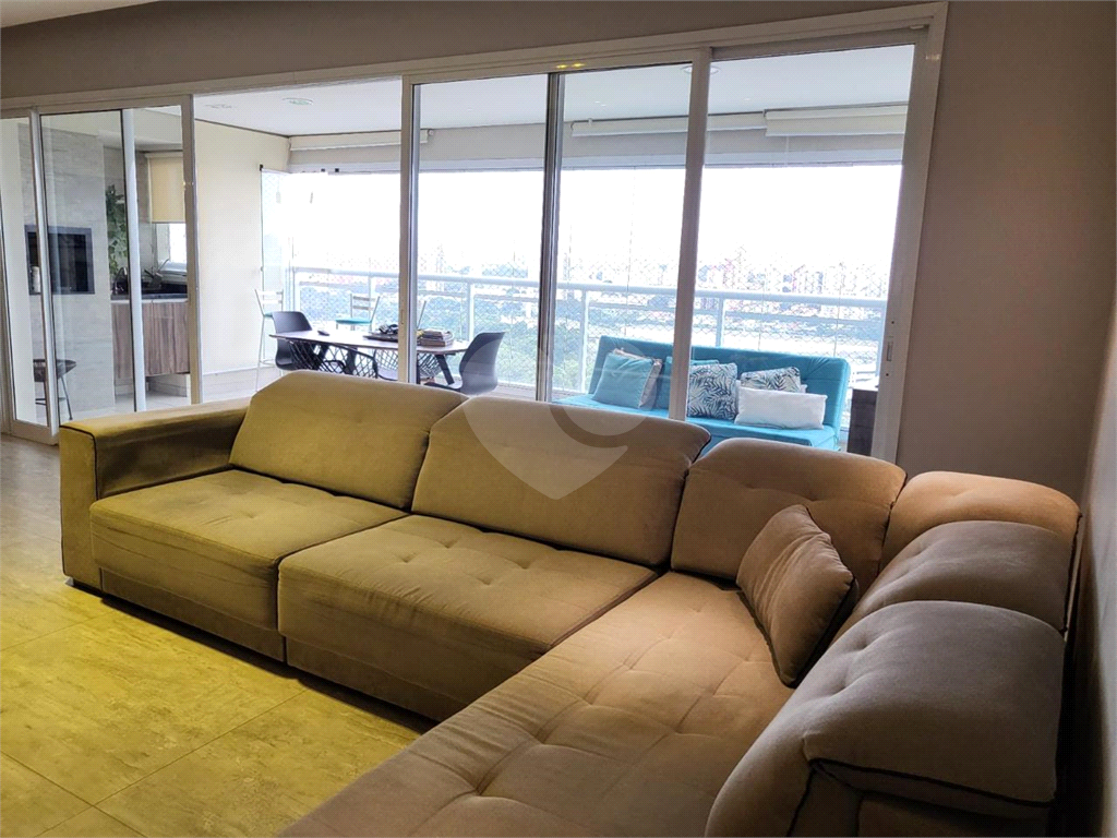Perdizes! Apartamento 145m², andar alto, varanda, 3 suites, 3 vagas e lazer completo