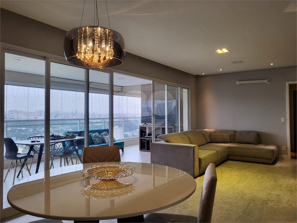 Perdizes! Apartamento 145m², andar alto, varanda, 3 suites, 3 vagas e lazer completo