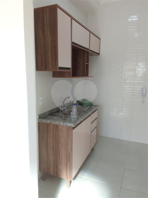 Apartamento para alugar com 2 quartos, 55m² - Foto 7