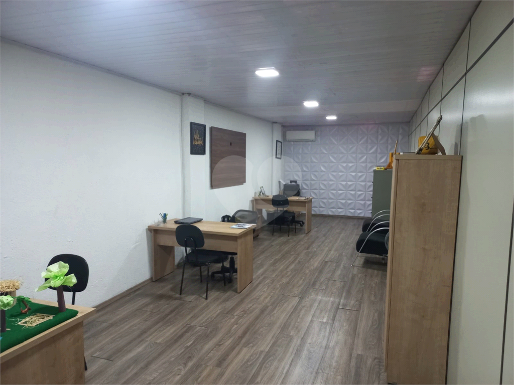  Bairro do Limão Galpão com 900 m? Próximo a Marginal Tietê e Avenida Engenheiro Caetano Álvares!! 