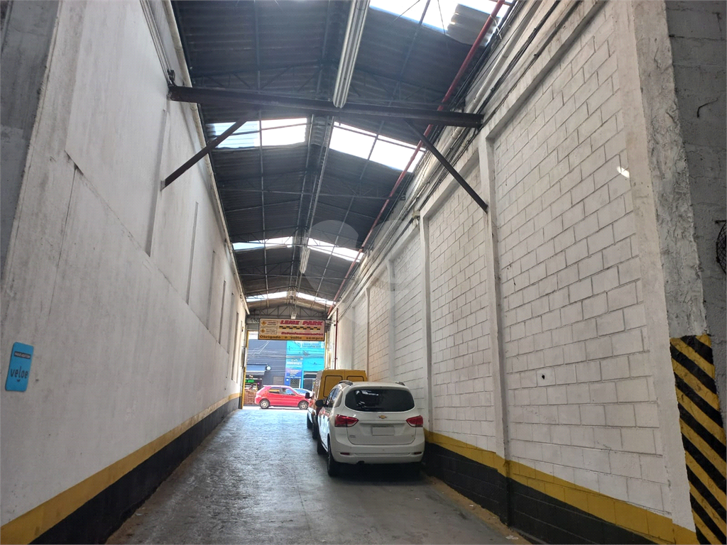  Bairro do Limão Galpão com 900 m? Próximo a Marginal Tietê e Avenida Engenheiro Caetano Álvares!! 