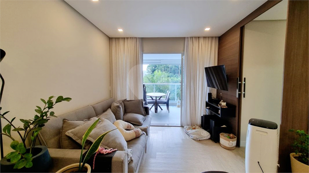 Apto com 64m 2 dorm 1 suite 2 banheiros varanda e 1 vaga de garagem
