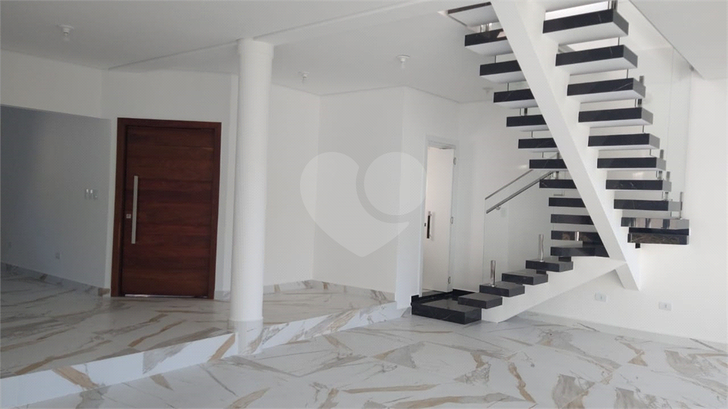 Casa à venda com 3 quartos, 282m² - Foto 9