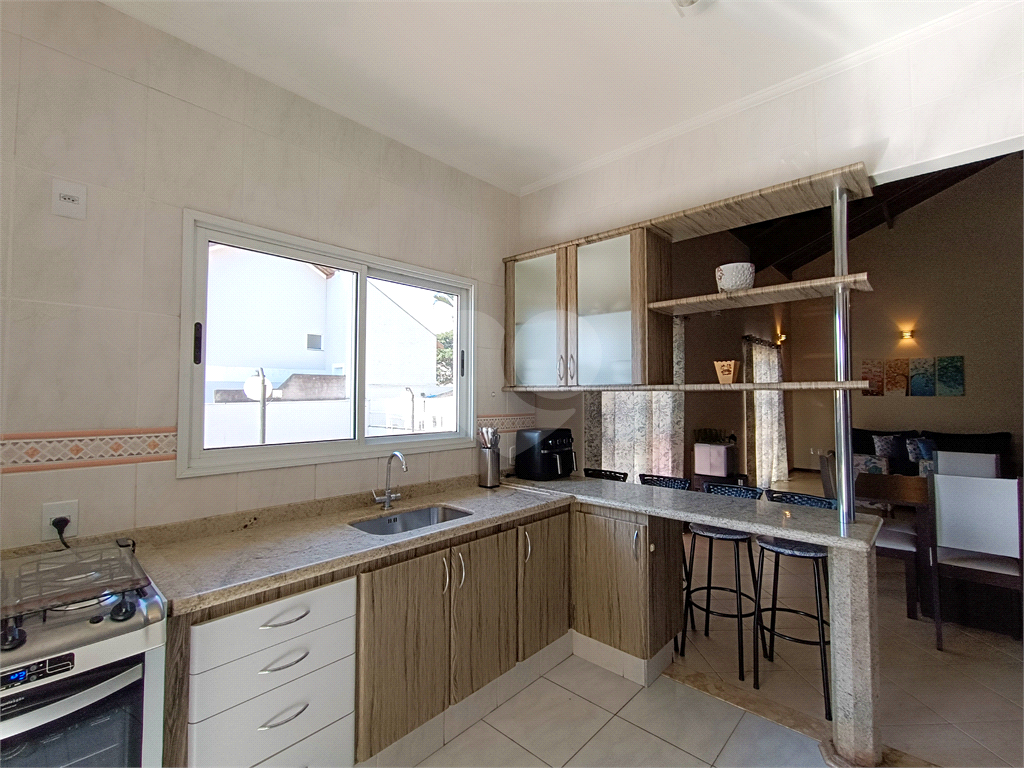 Casa à venda com 3 quartos, 294m² - Foto 10