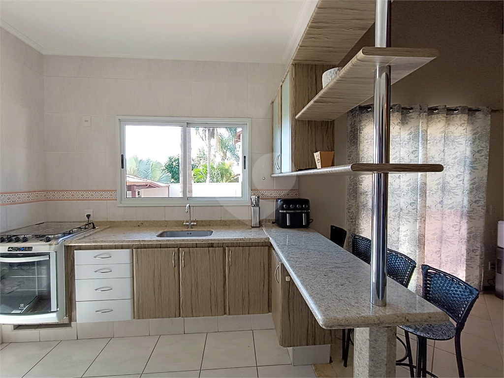 Casa à venda com 3 quartos, 294m² - Foto 8