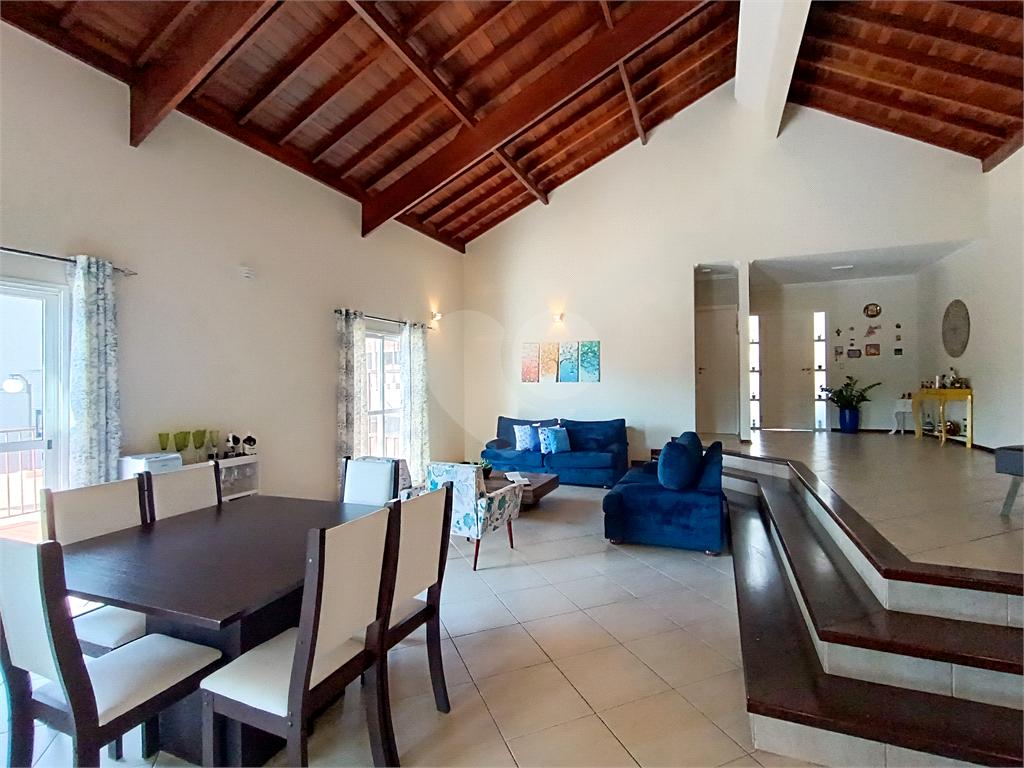 Casa à venda com 3 quartos, 294m² - Foto 5
