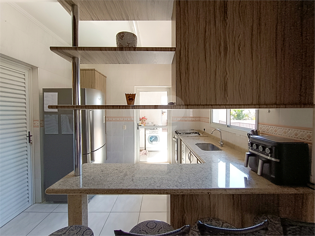 Casa à venda com 3 quartos, 294m² - Foto 7