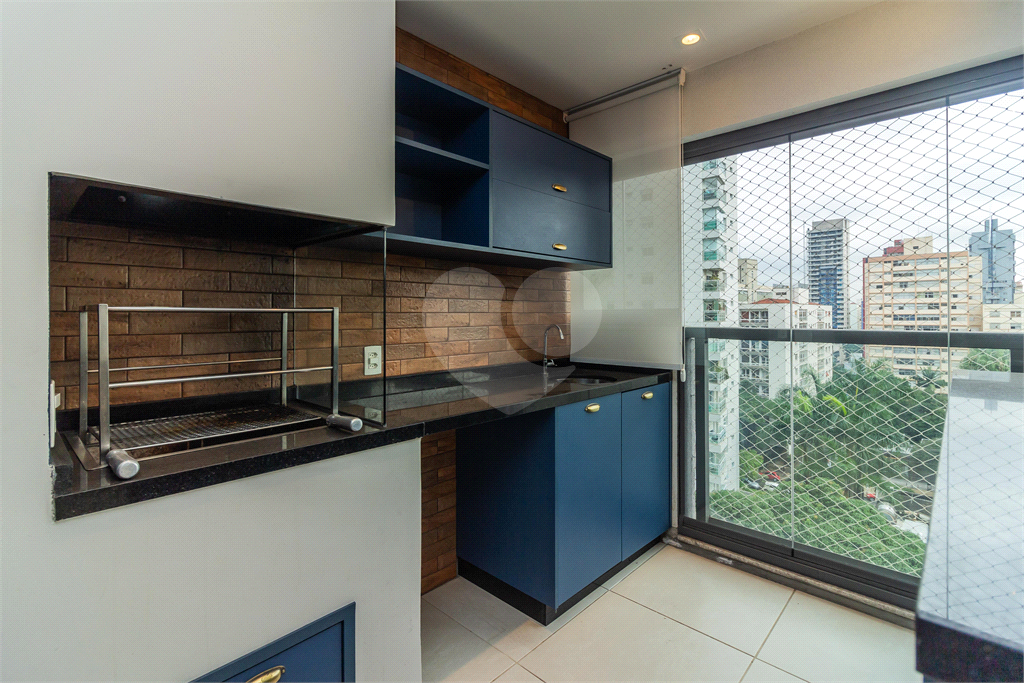APARTAMENTO em PINHEIROS