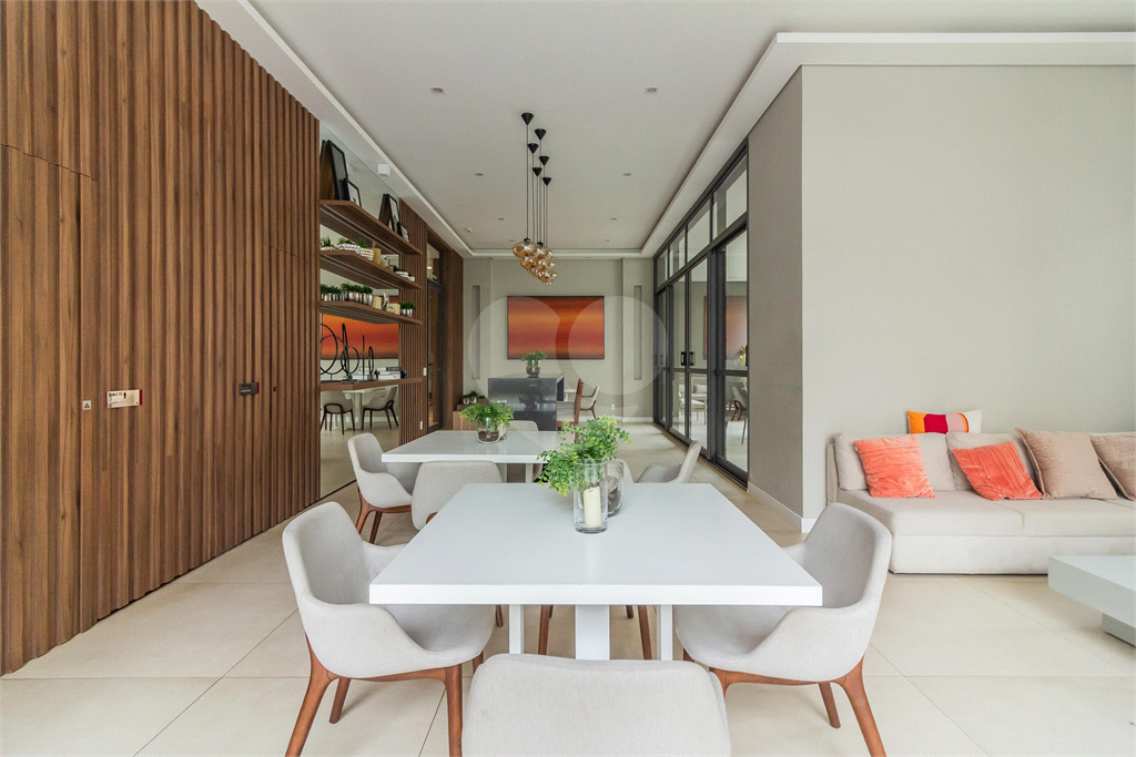 APARTAMENTO em PINHEIROS
