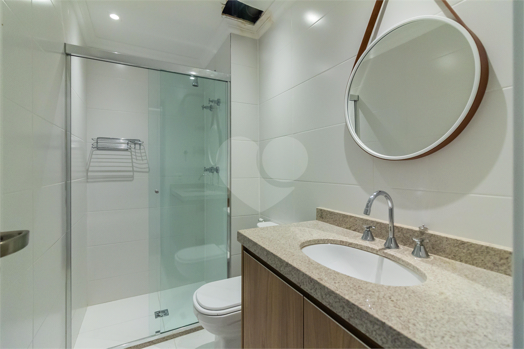 APARTAMENTO em PINHEIROS