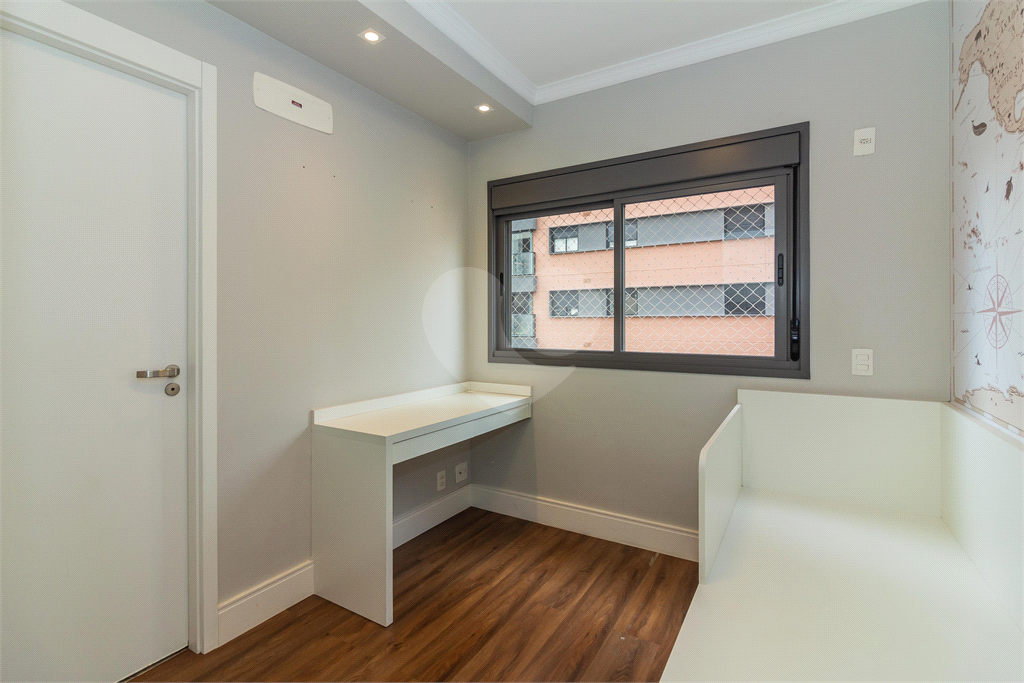 APARTAMENTO em PINHEIROS