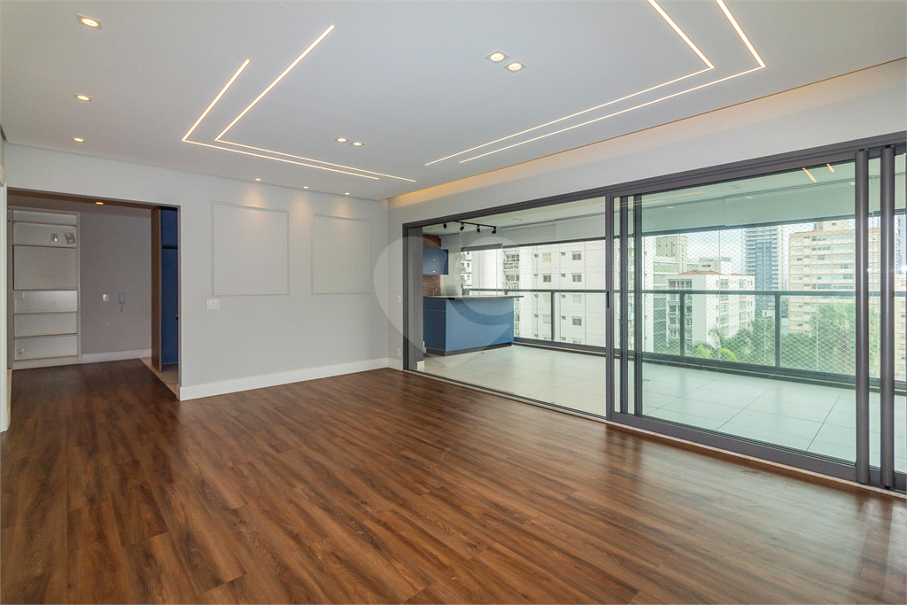 APARTAMENTO em PINHEIROS