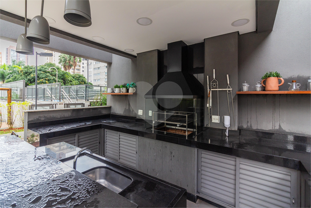 APARTAMENTO em PINHEIROS