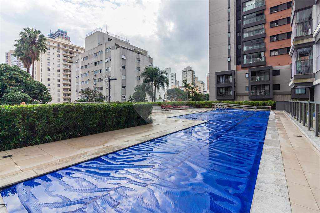 APARTAMENTO em PINHEIROS