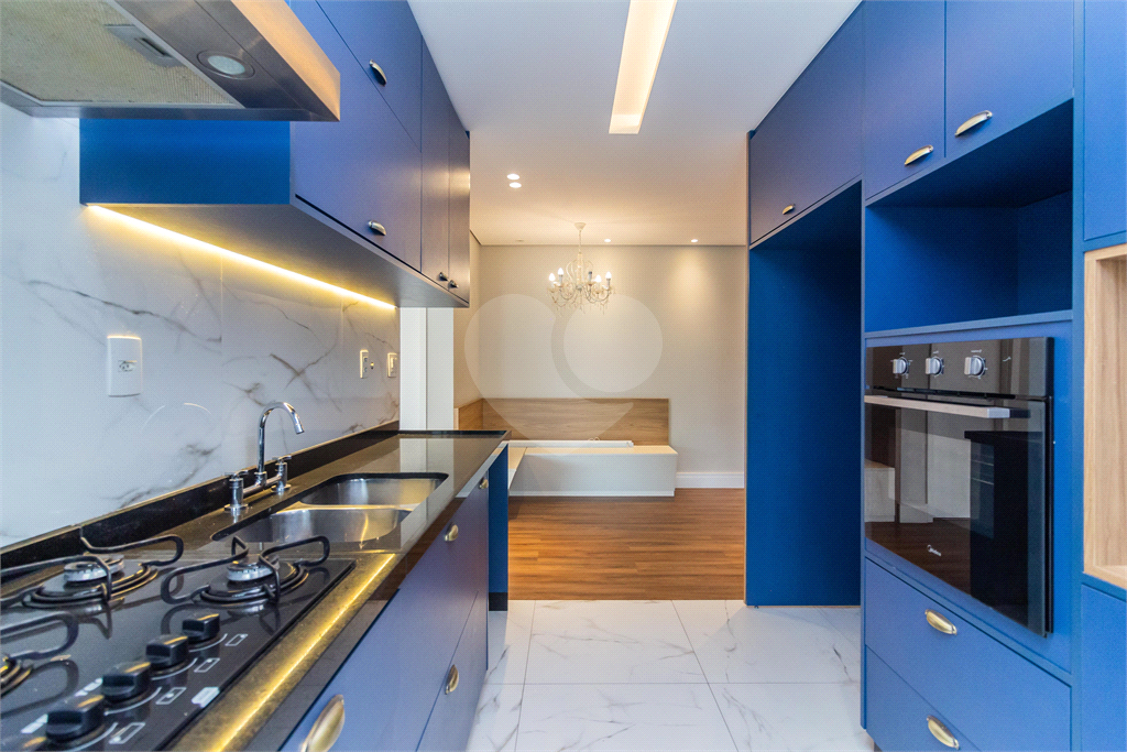 APARTAMENTO em PINHEIROS