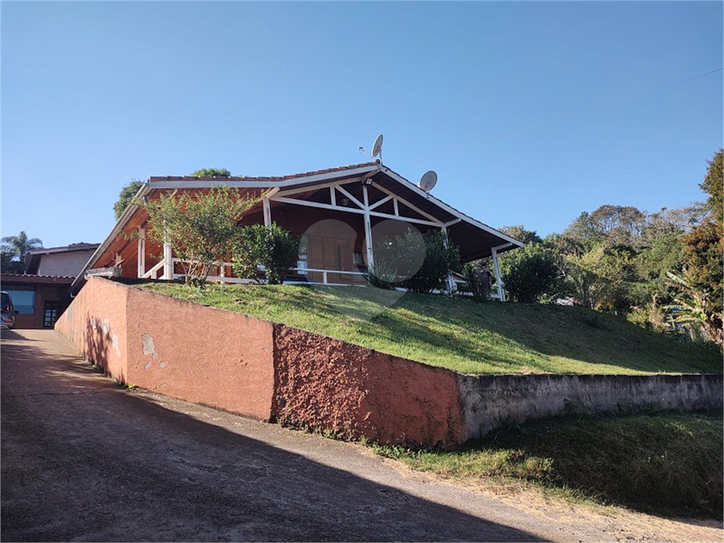 Fazenda à venda com 4 quartos, 190m² - Foto 1