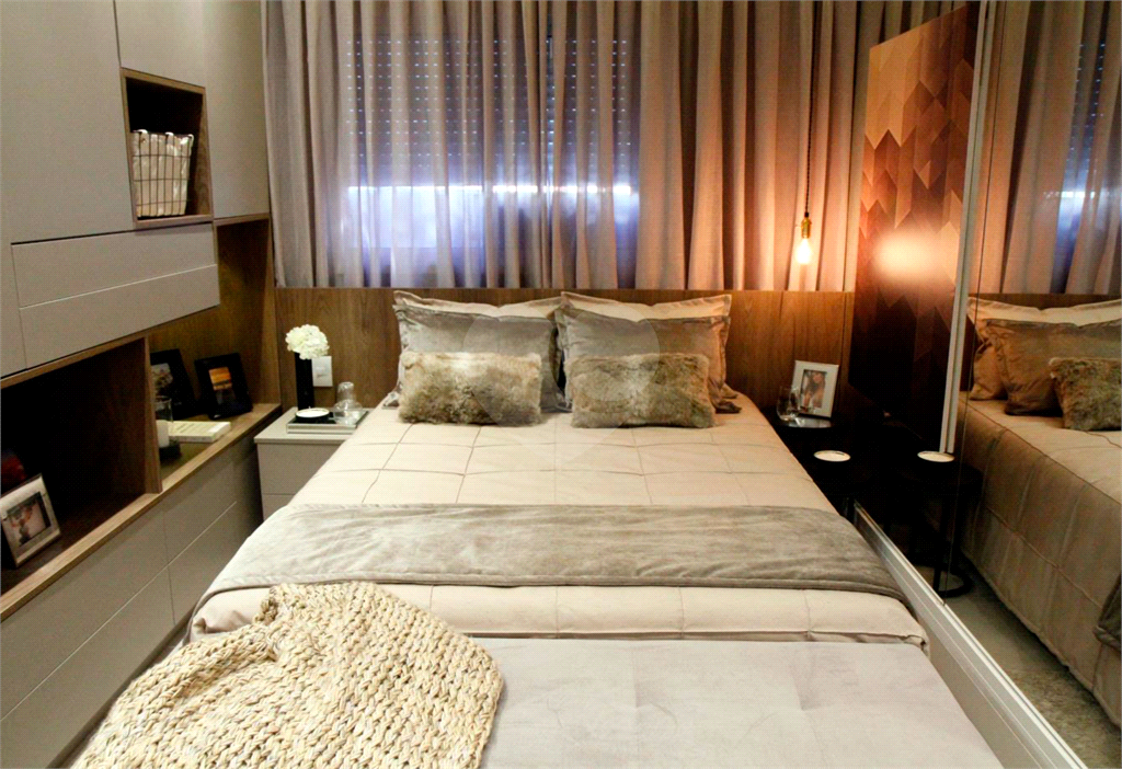 SAÚDE PRÓXIMO AO METRÕ - 2 DORMS COM SUITE E TERRAÇO GOURMET 