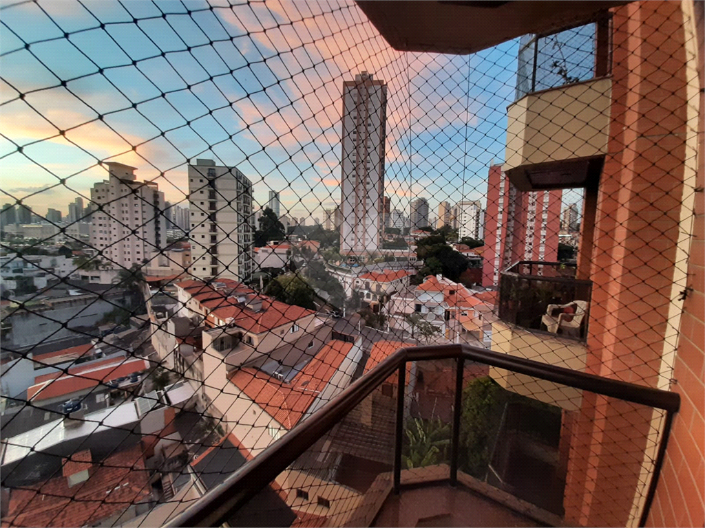 APARTAMENTO em VILA FORMOSA