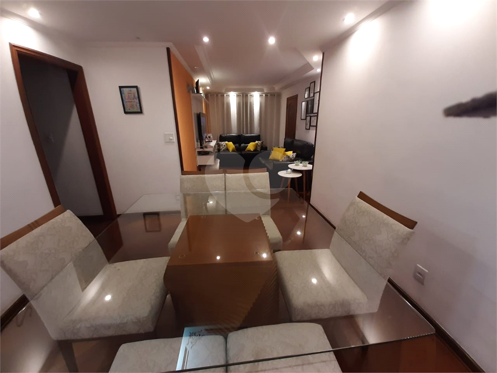 APARTAMENTO em VILA FORMOSA