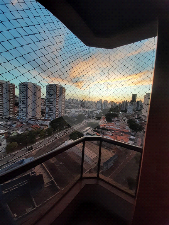 APARTAMENTO em VILA FORMOSA