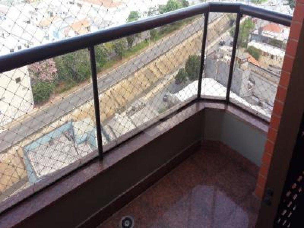 APARTAMENTO em VILA FORMOSA