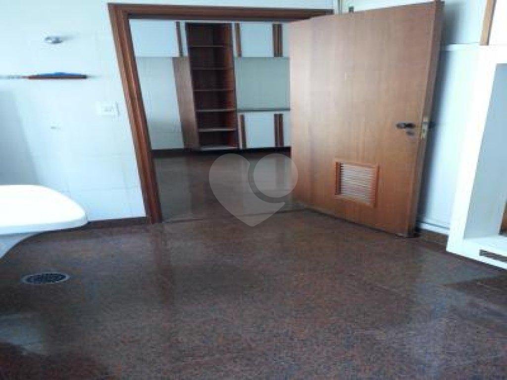 APARTAMENTO em VILA FORMOSA
