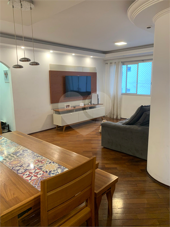 APARTAMENTO em SANTANA