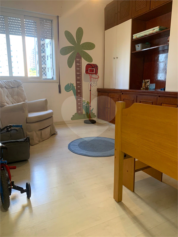 APARTAMENTO em SANTANA