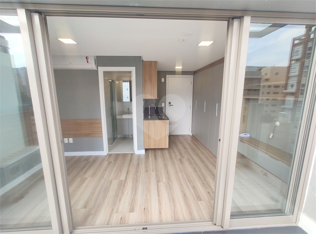 Apartamento à venda em PINHEIROS com 25,07 m² 