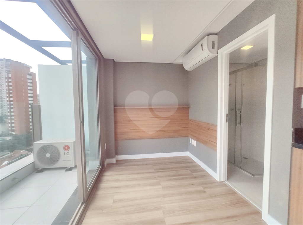 Apartamento à venda em PINHEIROS com 25,07 m² 