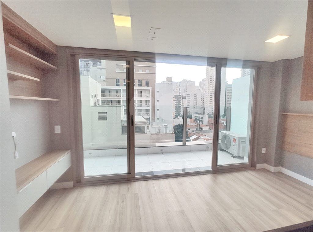 Apartamento à venda em PINHEIROS com 25,07 m² 