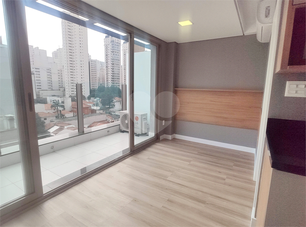 Apartamento à venda em PINHEIROS com 25,07 m² 