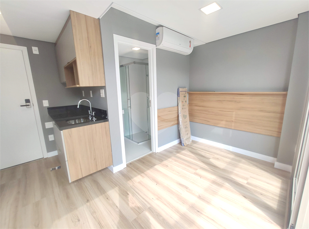 APARTAMENTO em PINHEIROS