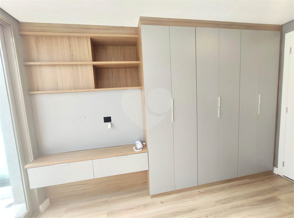 APARTAMENTO em PINHEIROS