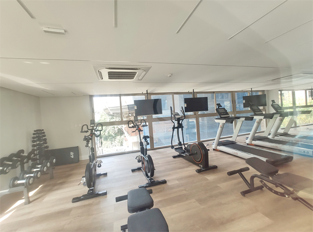APARTAMENTO em PINHEIROS