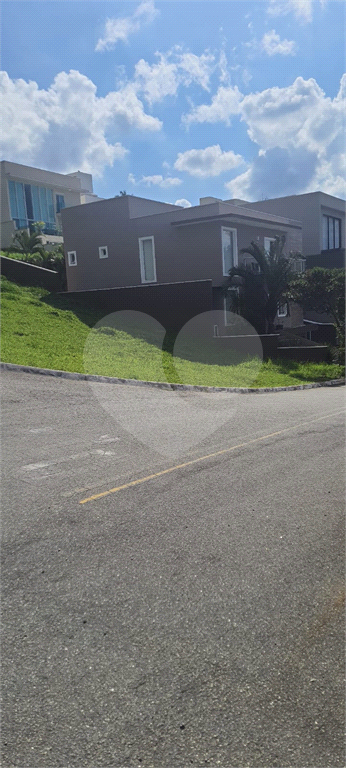TERRENO DE ESQUINA VALVILLE II