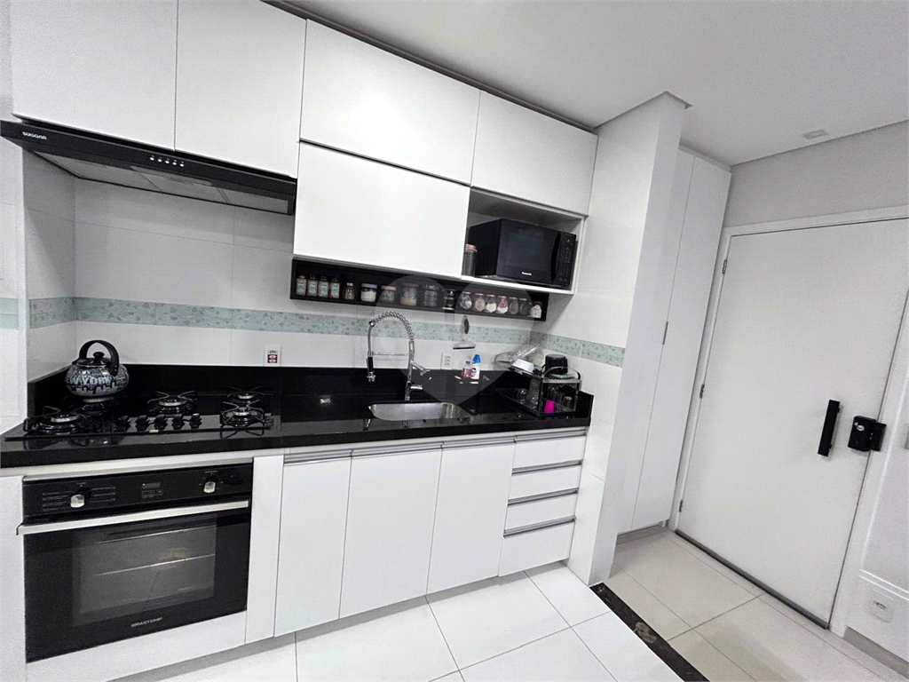APARTAMENTO em MORUMBI