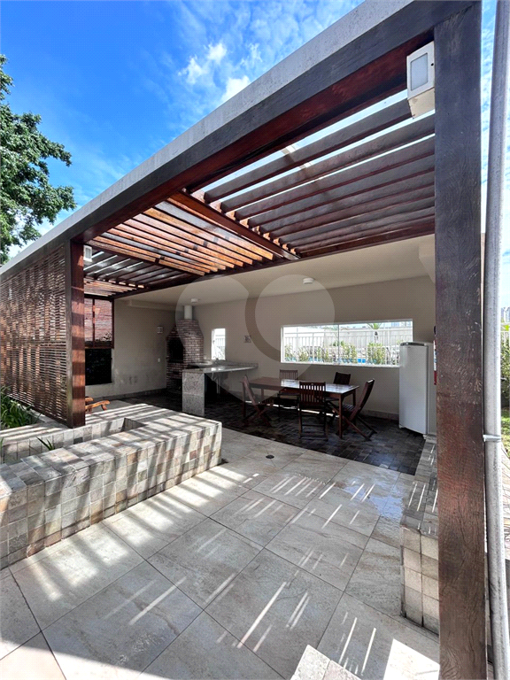 APARTAMENTO em MORUMBI